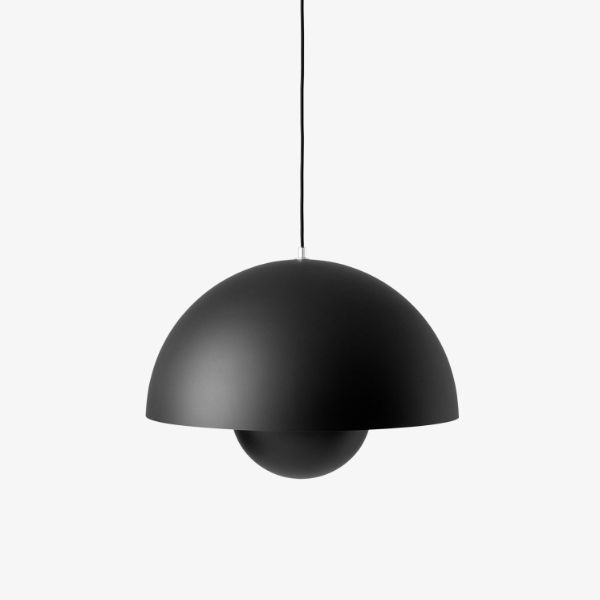 Duża, matowa czarna lampa wisząca Flowerpot VP2 o średnicy 50 cm