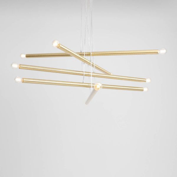 Duża wisząca lampa Tubo 10 w kolorze mosiądzu