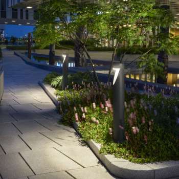 Grafitowy słupek oświetleniowy Oppland do ogrodu, 3000K