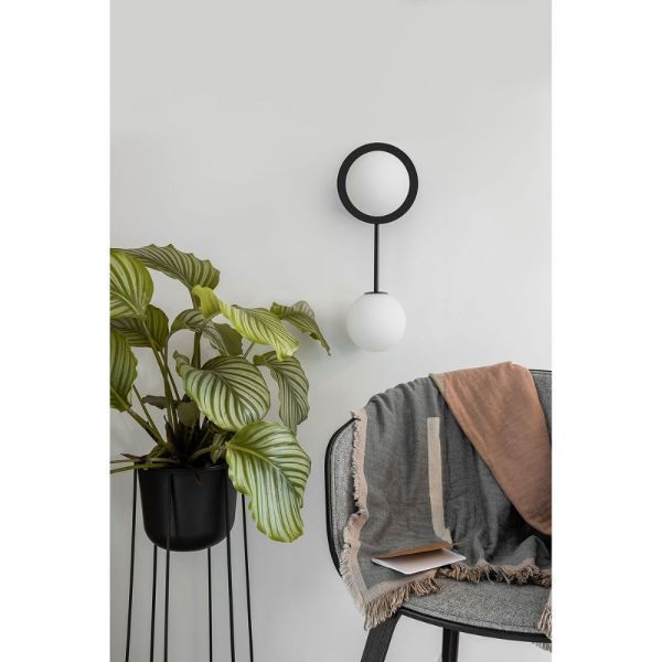 Kinkiet Furiko w czarnym kolorze z szklanymi kloszami