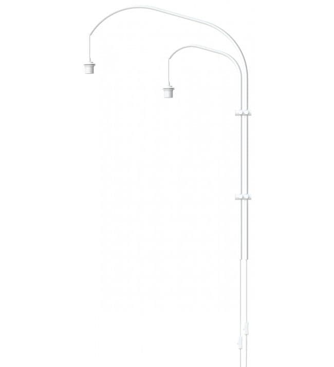 Lampa ścienna Willow z podwójnym ramieniem i białym kloszem Aluvia od Umage