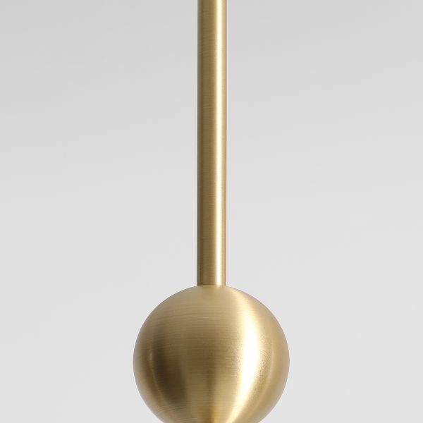 Lampa sufitowa Mae z kolekcji Artera & Ardant z eleganckim szklanym kloszem