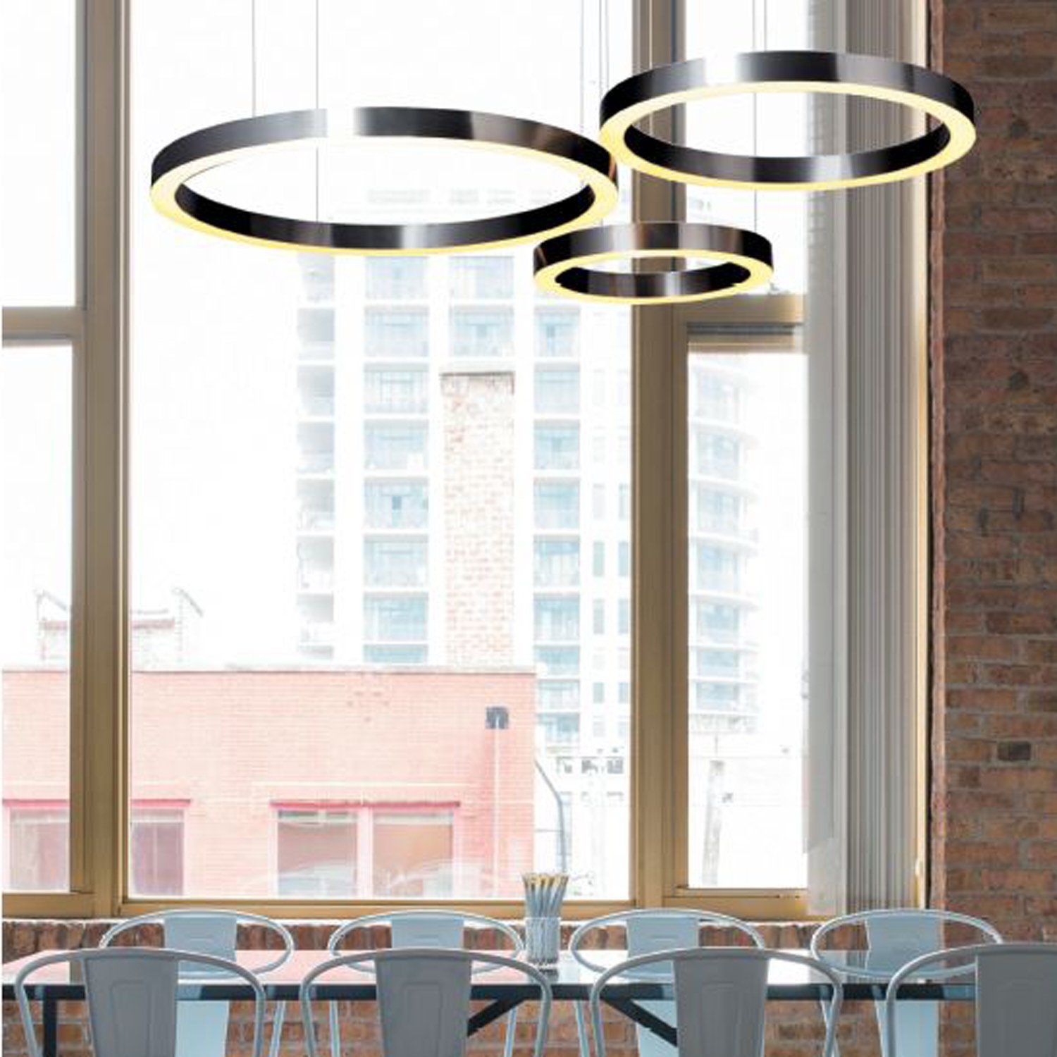 Lampa wisząca Circle w kolorze czarnym z oświetleniem LED o średnicy 100 cm
