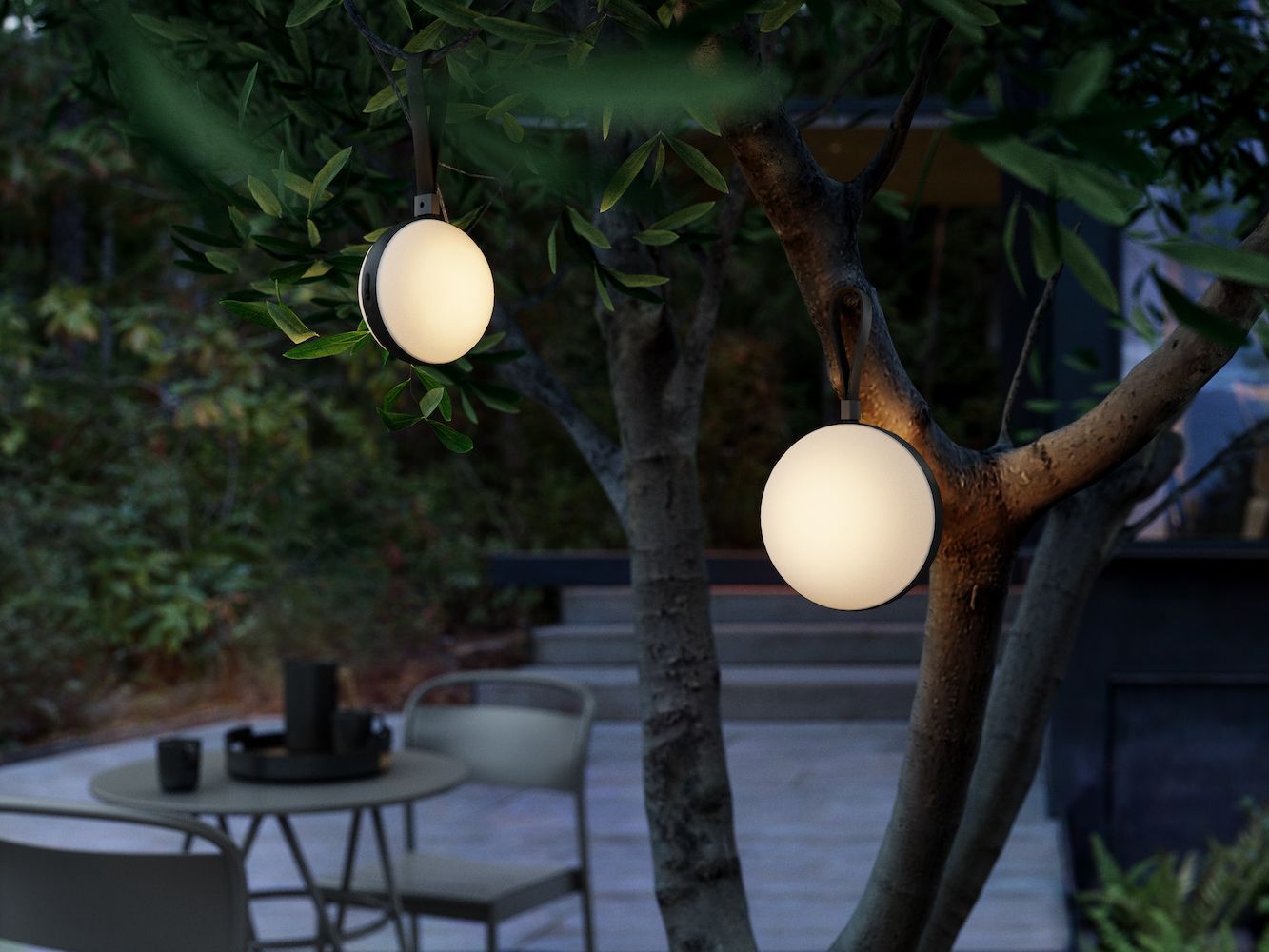 Lekka, przenośna lampa Bring To-Go M z funkcją ściemniania