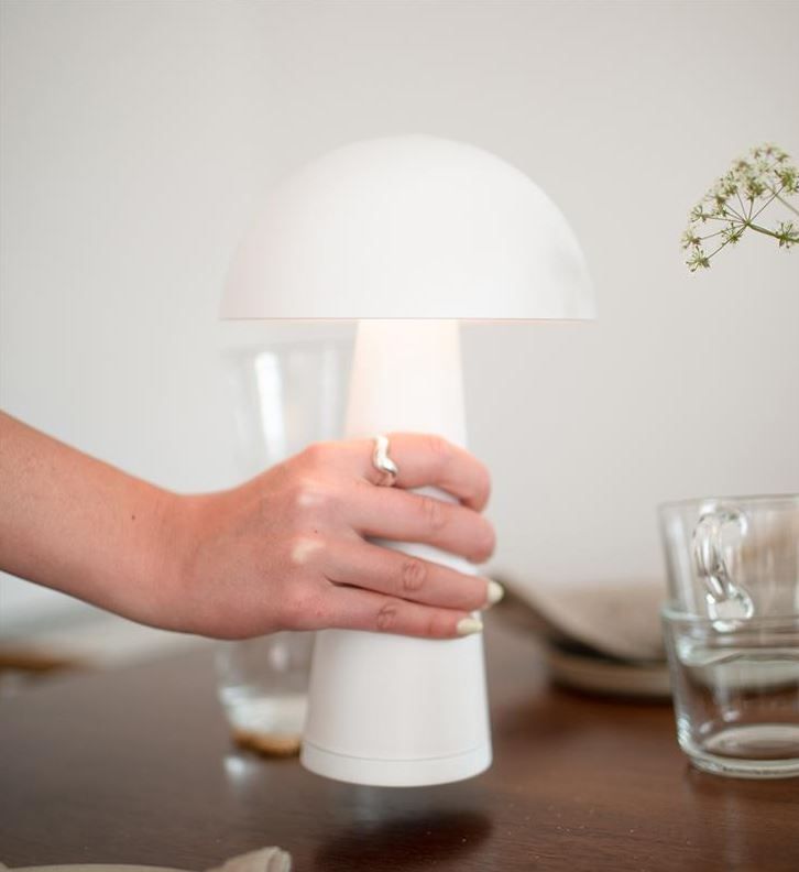 Mobilna lampa Fungi w matowej bieli