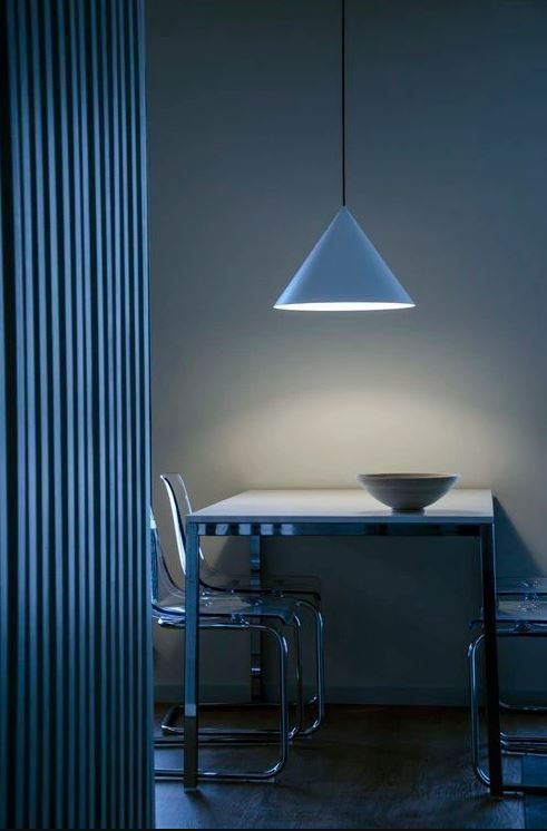 Niebieska lampa wisząca Konko Light o średnicy 60 cm