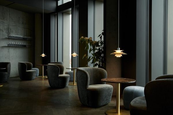 Niebieska lampa wisząca PH 5 Mini od Louis Poulsen