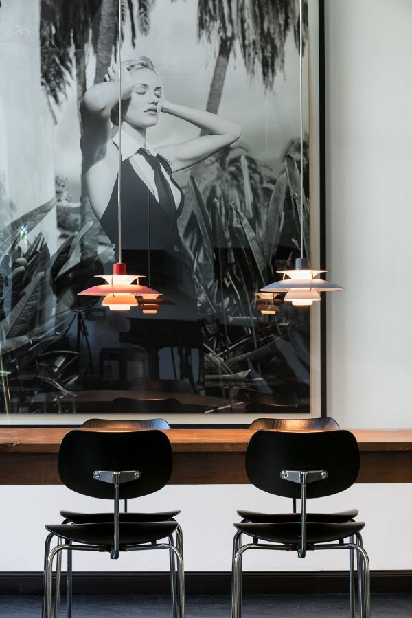 Niebieska lampa wisząca PH 5 Mini od Louis Poulsen