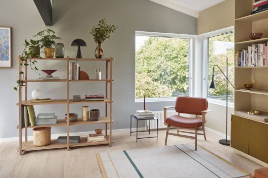 Nowoczesna lampa stołowa Mush w kolorze czarnym zachwyca oryginalnym designem