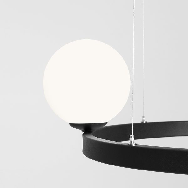 Nowoczesna lampa wisząca Garda w kształcie okręgu z białymi kloszami