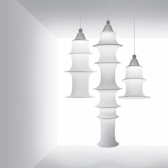 Nowoczesna wisząca lampa Falkland z białym abażurem o wysokości 53 cm