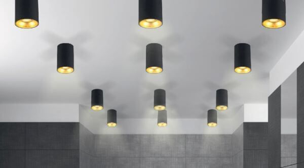 Nowoczesny czarny spot sufitowy Deep od Zuma Line