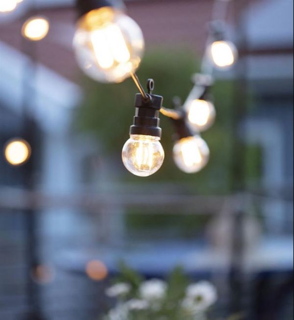 Ogrodowa girlanda LED Garden 24 z małymi żarówkami i klasą szczelności IP44