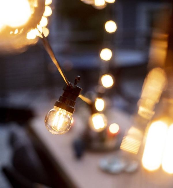 Ogrodowa girlanda LED Garden 24 z małymi żarówkami i klasą szczelności IP44