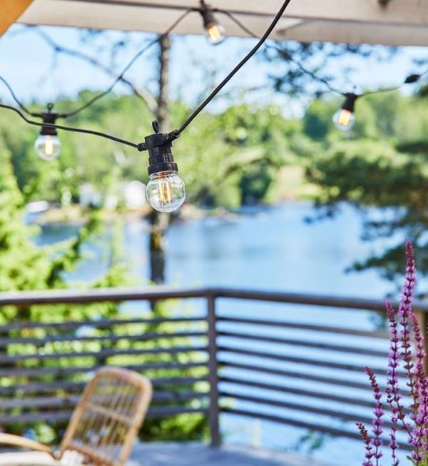 Ogrodowa girlanda LED Garden 24 z małymi żarówkami i klasą szczelności IP44