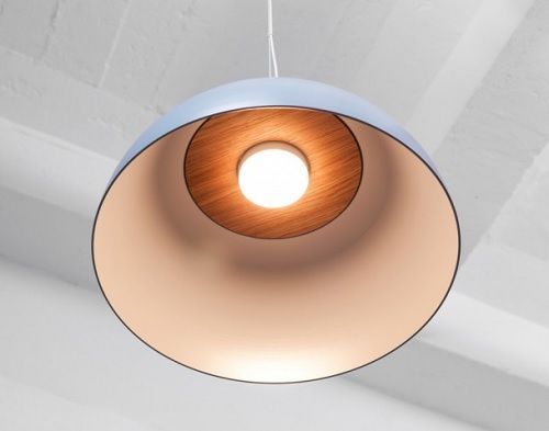 OUTLET Jasnoniebieska lampa wisząca DUB Dreizehngrad z szerokim kloszem