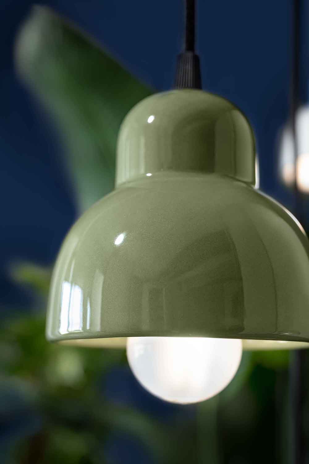 Pomarańczowa lampa wisząca Berimbau C2611 w dużym rozmiarze