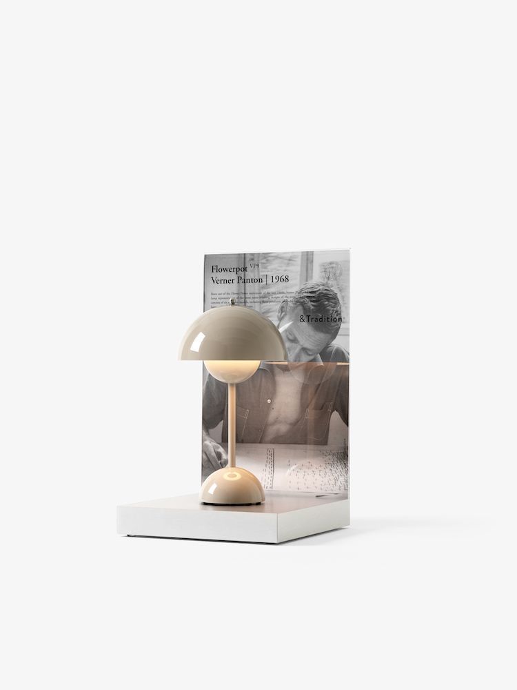 Przenośna lampa stołowa Flowerpot VP9 w odcieniu beżowej szarości