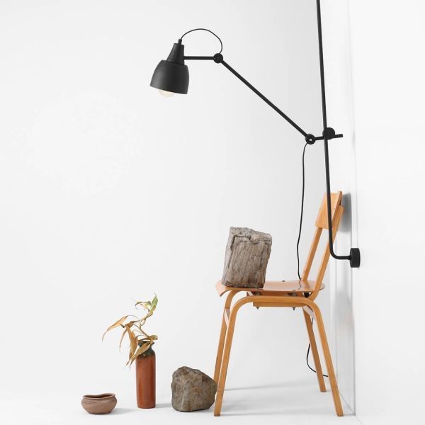 Regulowany kinkiet Dron w stylu loftowym w kolorze czarnym