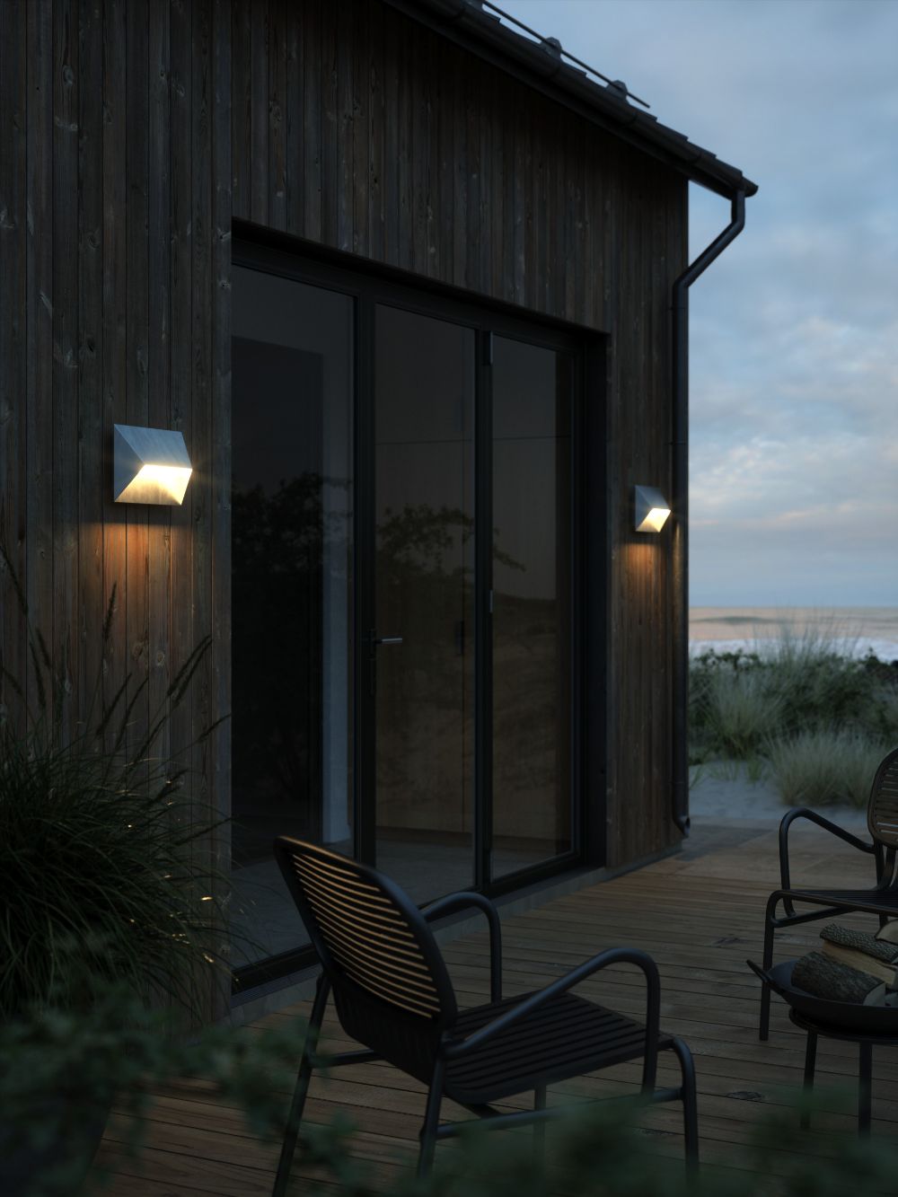 Srebrny kinkiet elewacyjny Pontio 27 o klasie szczelności IP54