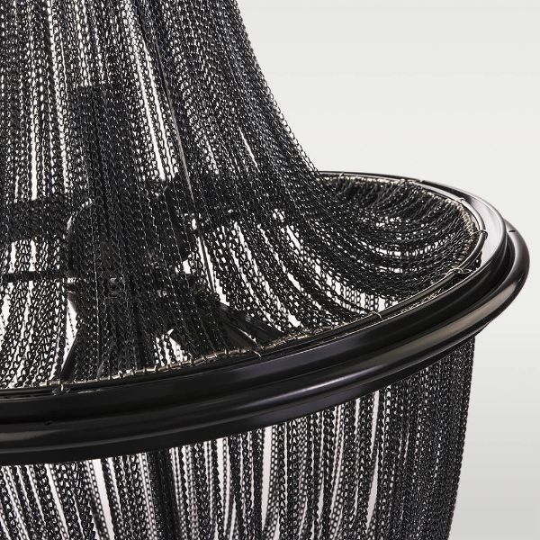 Stylowy żyrandol Roma z czarnymi łańcuszkami