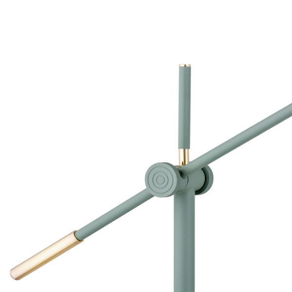 Szałwiowa lampa podłogowa Nashville ze złotymi akcentami