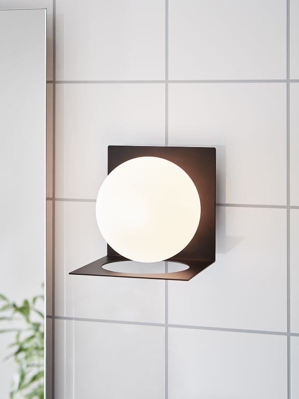 Unikalny kinkiet Zenit z szklanym kloszem i klasą szczelności IP44