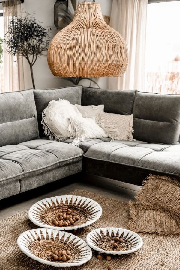 Wisząca lampa Bruno z rattanu w stylu boho