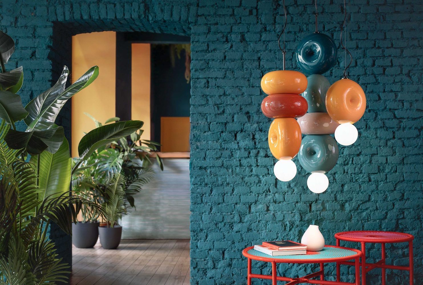 Wisząca lampa Bumbum C2753 w intensywnych barwach