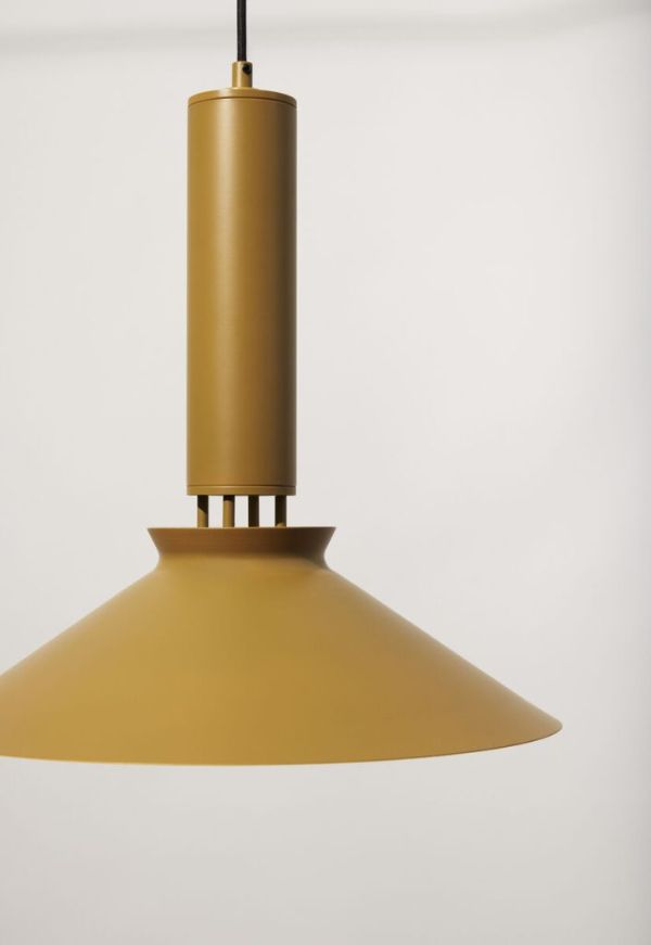 Wisząca lampa Coney w musztardowym kolorze