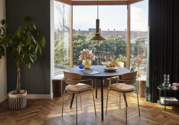 Wisząca lampa Coney w musztardowym kolorze