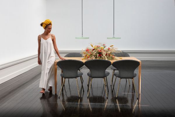 Wisząca lampa LED Asteria Mini w kolorze szałwiowym