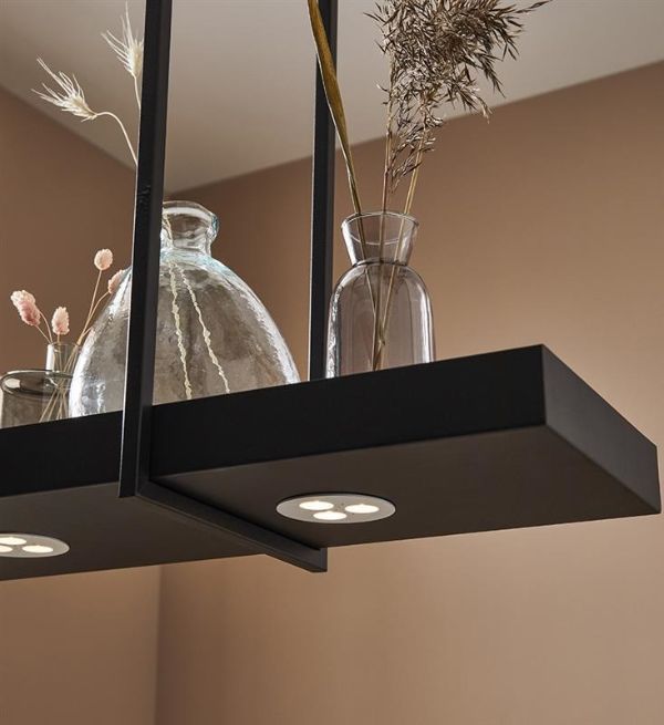 Wisząca lampa LED Tray z wbudowaną półką