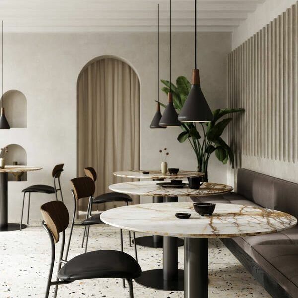 Wisząca lampa Nori 18 w kolorze czarnym z drewnianym akcentem – DFTP