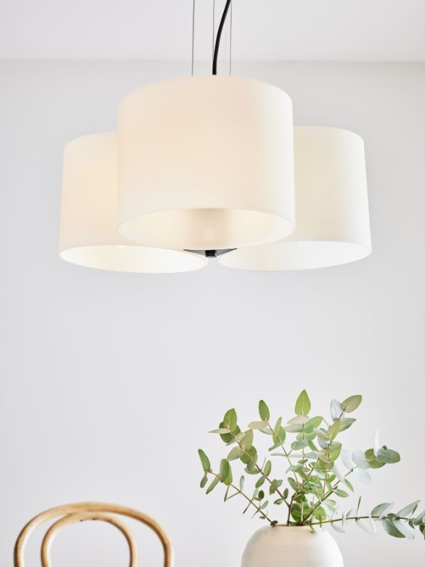 Wisząca lampa Oturo z szklanymi kloszami