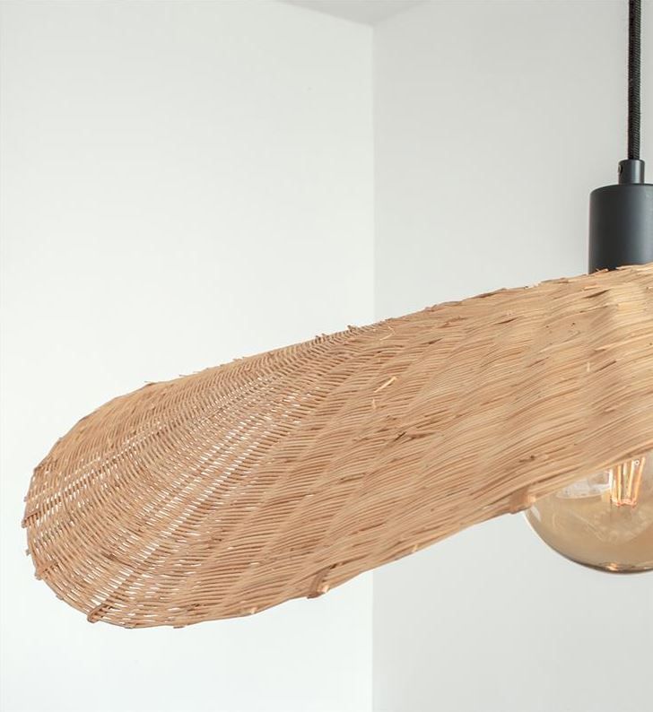 Wisząca lampa Rayo z kloszem z bambusa