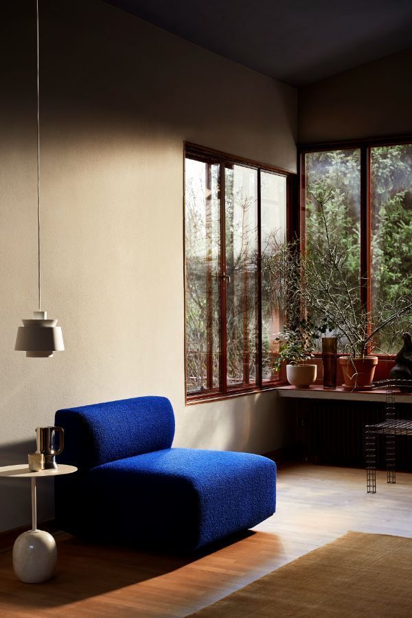 Wisząca lampa Utzon JU1 z białym kloszem