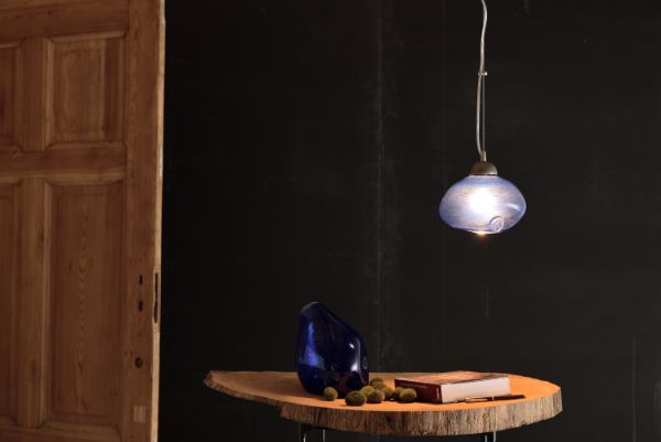 Wisząca lampa ze szkła Meduse w kolorze kobaltu