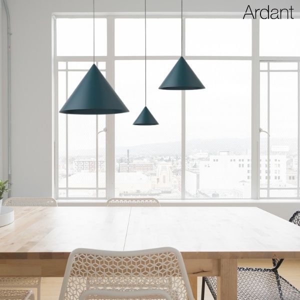 Wisząca lampa Zenith S w kolorze ciemnej zieleni