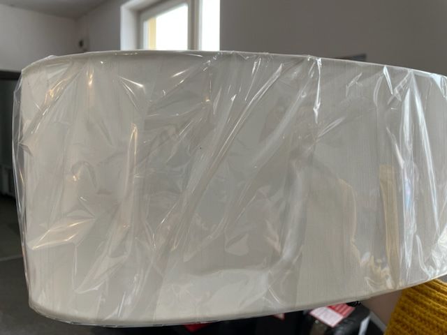 Wyprzedaż! Oryginalna biała i złota lampa podłogowa Nixon od Endon Lighting