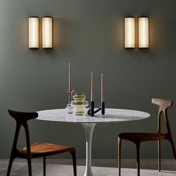 Wysoki chromowany kinkiet Versailles 400, IP44, z funkcją ściemniania