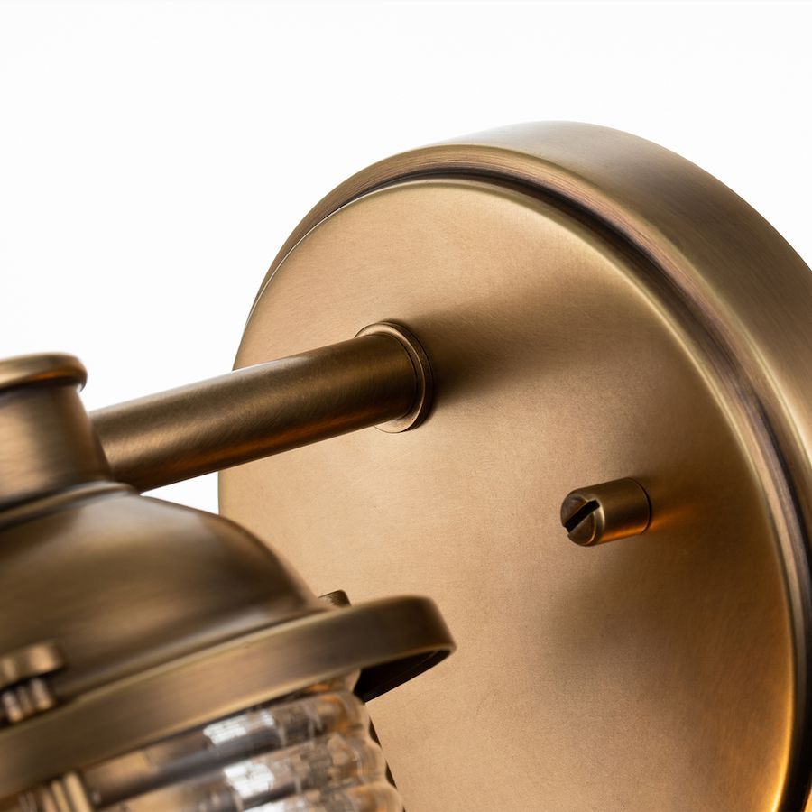 Kinkiet Ashlandbay z jednym punktem świetlnym w odcieniu naturalnego mosiądzu