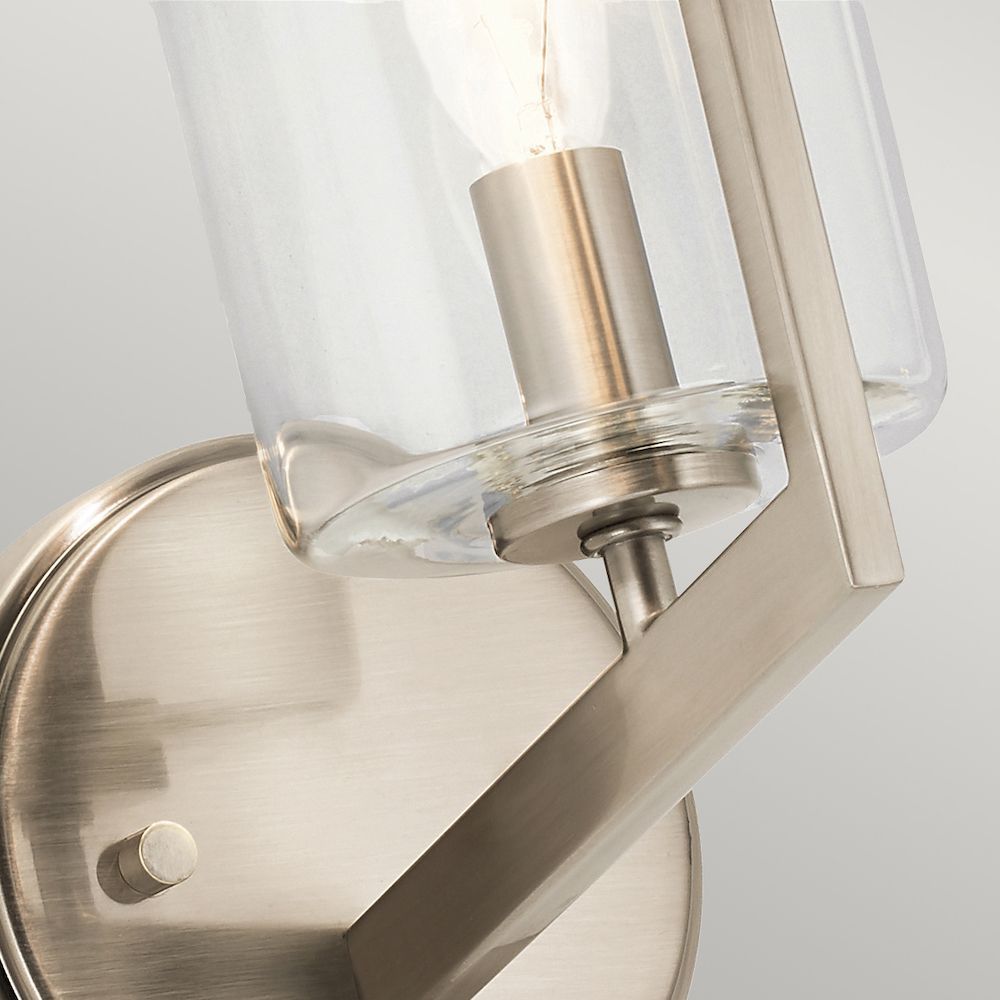 Kinkiet Nye z jednym punktem świetlnym w klasycznym odcieniu pewter