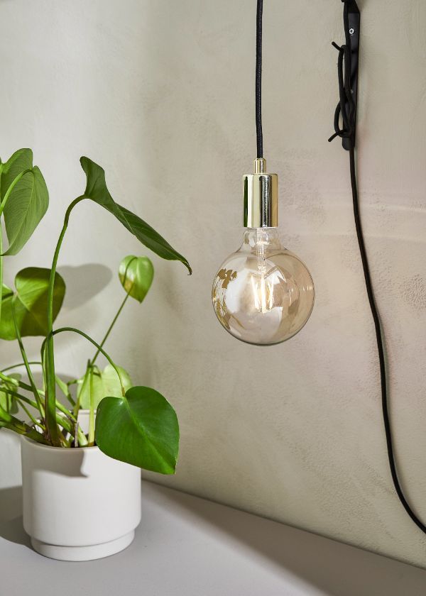 Złota wisząca lampa Sky z zawieszeniem na wtyczkę