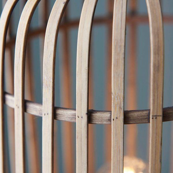 Lampa stojąca Mathias z bambusowym kloszem idealna do salonu