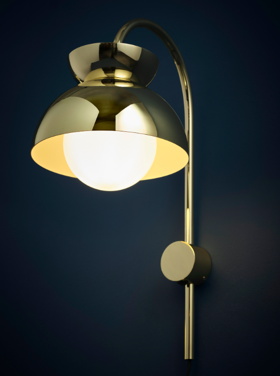 Złoty kinkiet Butterfly z metalowym kloszem