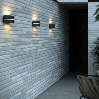 Nowoczesna zewnętrzna lampa ścienna Sibelis w antracytowym kolorze z klasą szczelności IP44