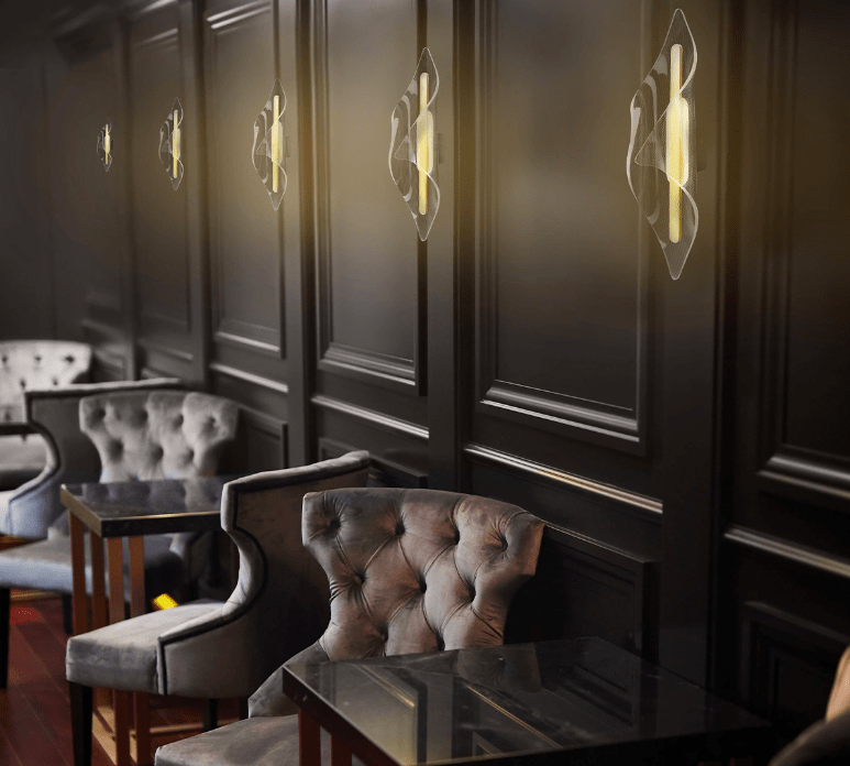 Elegancki kinkiet do salonu zloty Velo