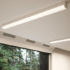 Podłużna lampa LED Oakland 150 o mocy 28W i strumieniu świetlnym 3150 lm, idealna do garażu lub piwnicy