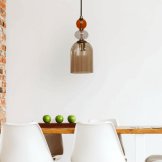 Dekoracyjna wisząca lampa Tropea z bursztynową i czerwoną szklaną kulą